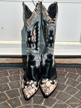 Women's Turquoise, Black and Tan Western Cowgirl Stiletto Boots